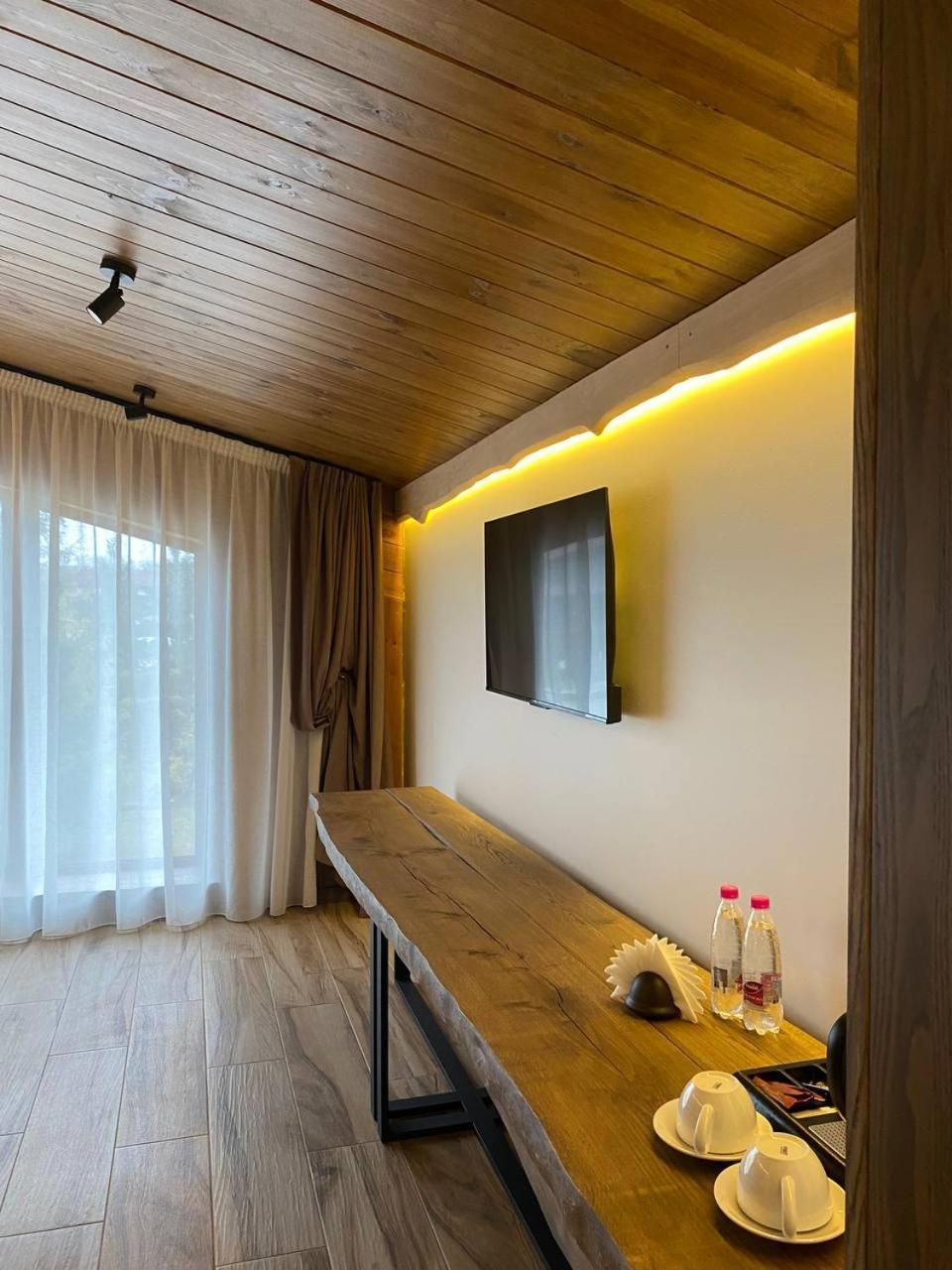 Hotel Фільварок Кмитів Velyki Kosharishcha Exterior foto